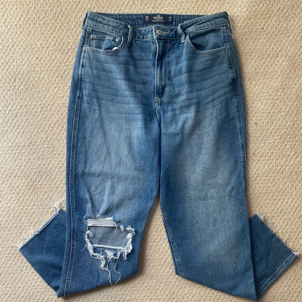 Hollister Ultra High Rise Mom Jeans Vintage Stretch Women's Size 30x27 NWOT